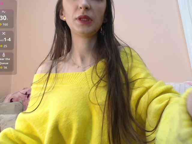 ella-myst webcam