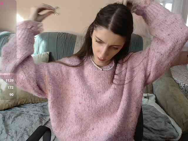 ella-myst webcam