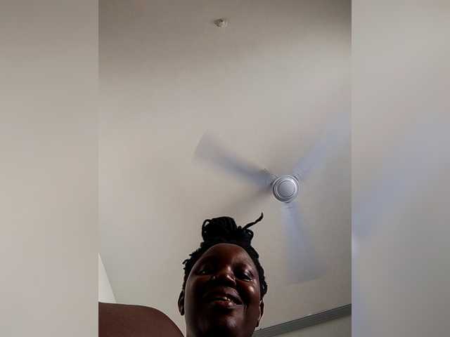 Sexxybunny's BongaCams show and profile