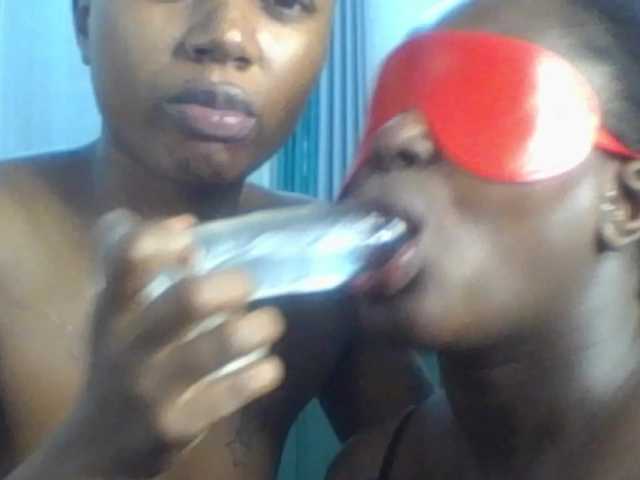 Sexxybunny's BongaCams show and profile