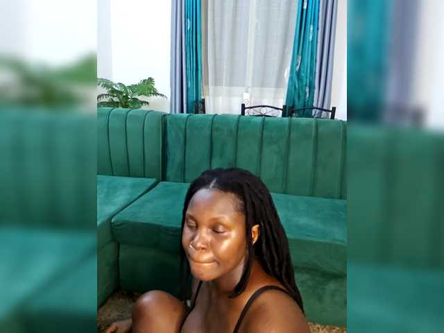 Sexxybunny's BongaCams show and profile