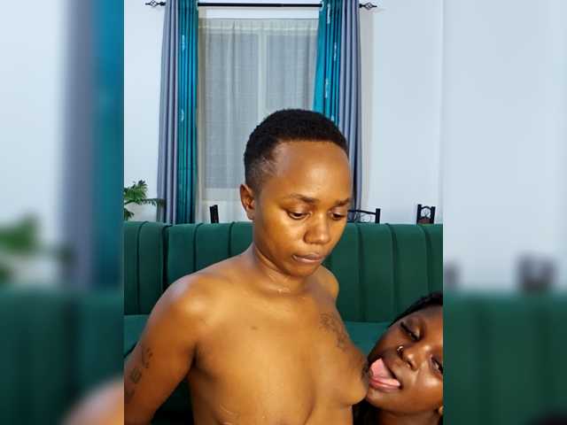 Sexxybunny's BongaCams show and profile