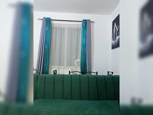 Sexxybunny's BongaCams show and profile