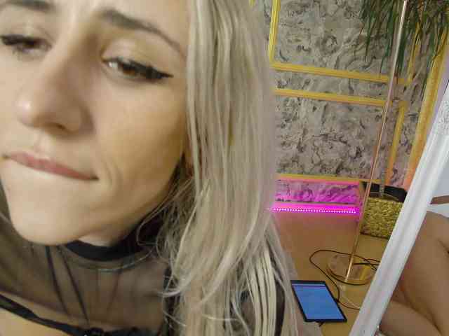 LustfulSinners webcam