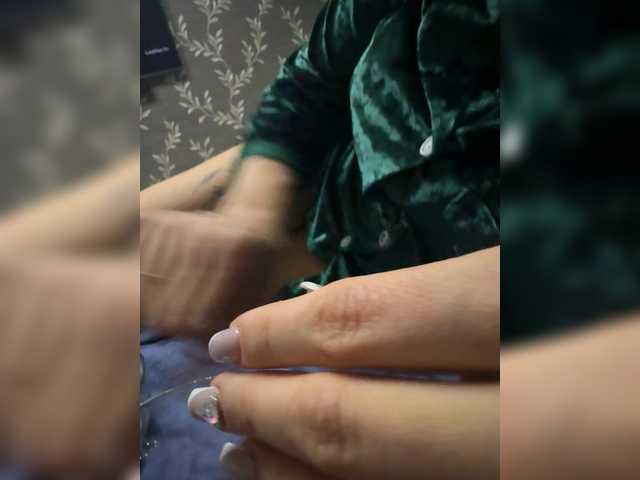 Dii-6's BongaCams show and profile