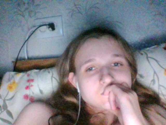 Mila23-1-1's BongaCams show and profile