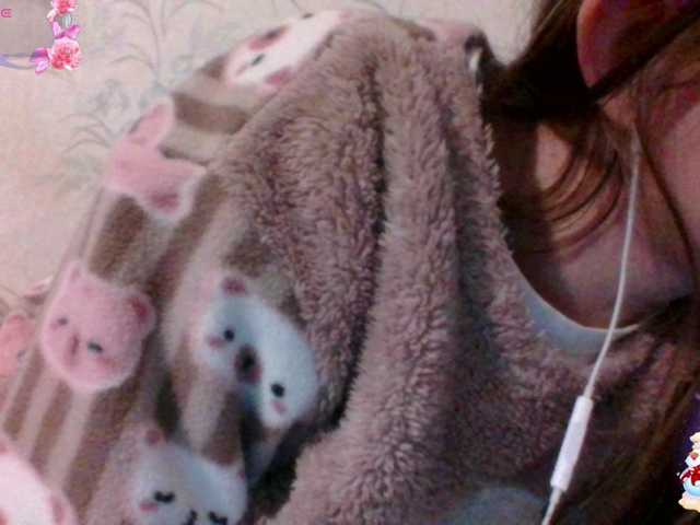 Mila23-1-1's BongaCams show and profile