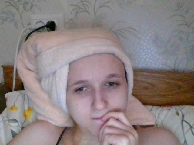 Mila23-1-1's BongaCams show and profile