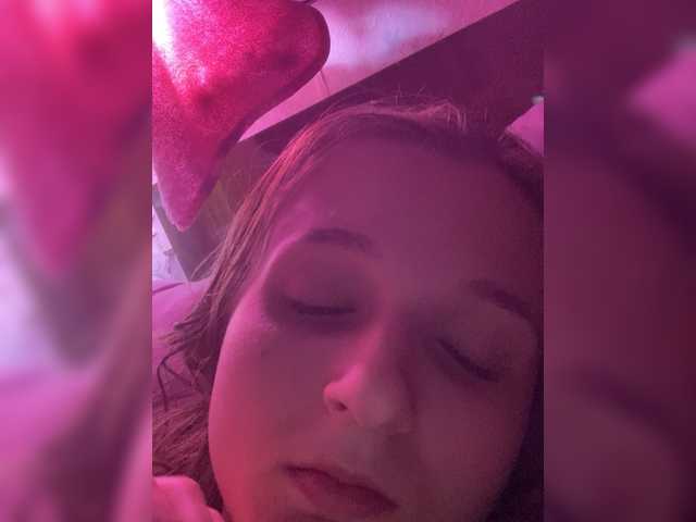 Mila23-1-1 on BongaCams