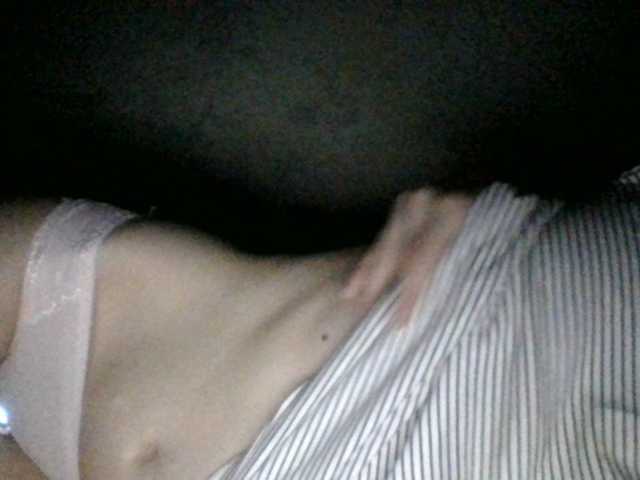 le modèle 69Belka69 est en webcam porno dans un show sur le site bongacams, il possède les tags suivants: White/Caucasian,Brunette,Trimmed