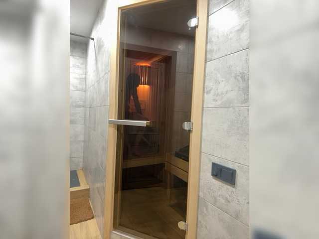 Sex chat gratuit in direct cu Alena210592 pe BongaCams