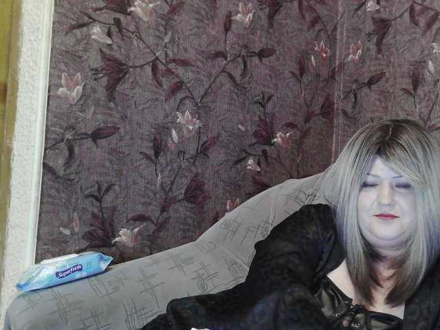 Yuliia's BongaCams show and profile
