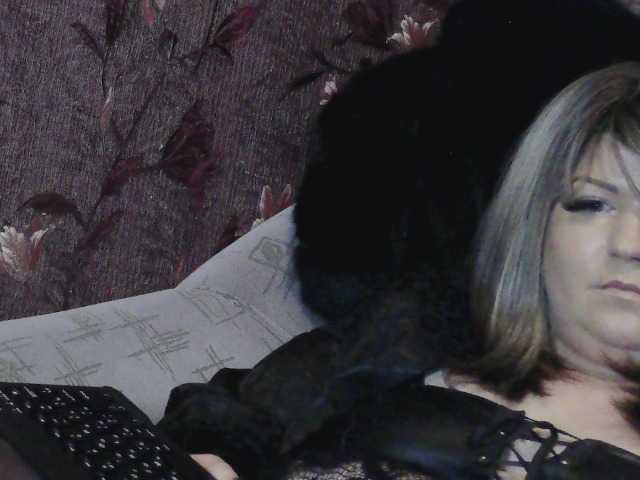 Yuliia's BongaCams show and profile