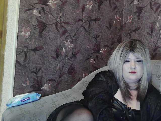 Yuliia's BongaCams show and profile