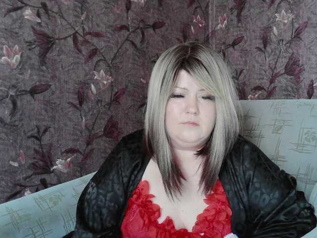 Yuliia's BongaCams show and profile