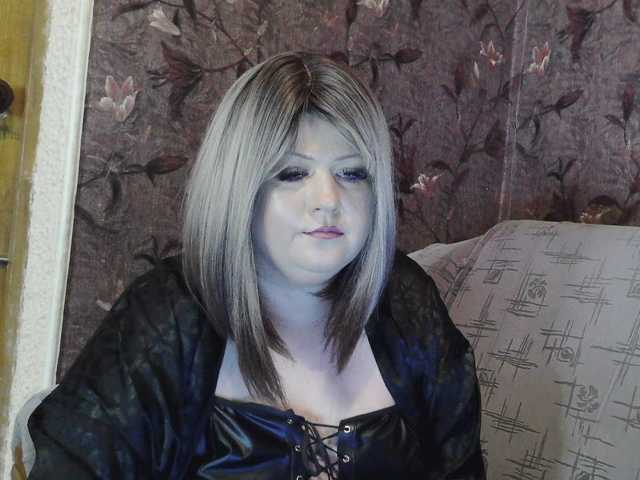 Yuliia's BongaCams show and profile