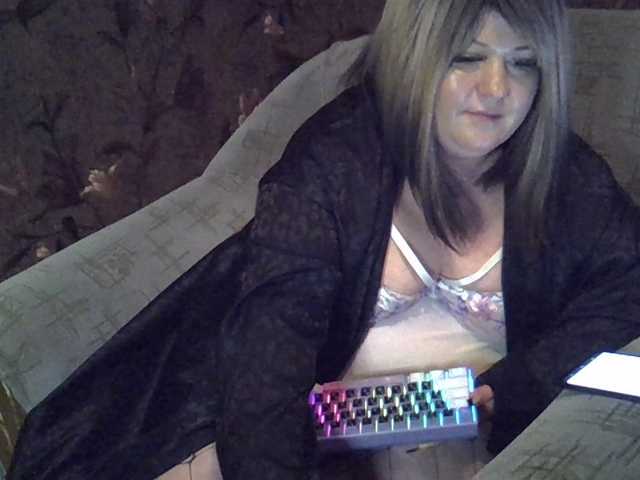 Yuliia's BongaCams show and profile