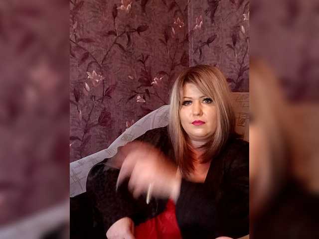 Yuliia's BongaCams show and profile