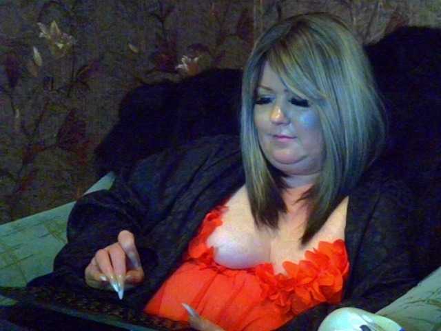 Yuliia's BongaCams show and profile