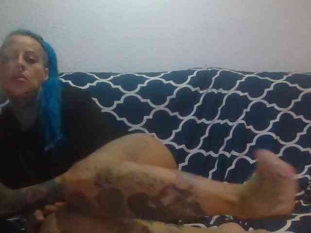 Bluehard Live Webcam on BongaCams