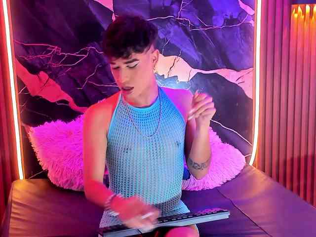 BriggitteLove Live Webcam on BongaCams