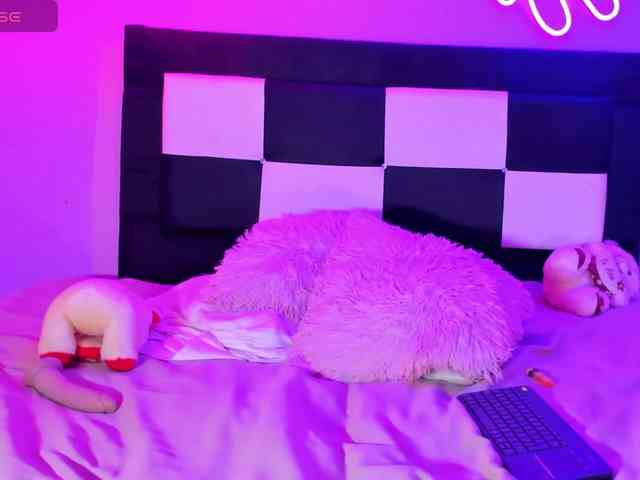 BriggitteLove Live Webcam on BongaCams