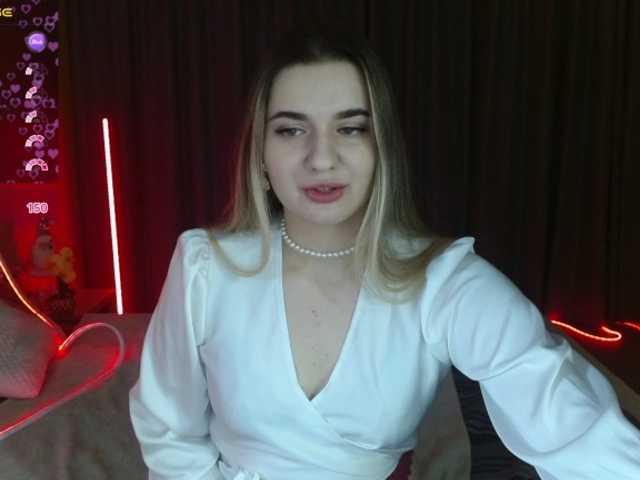 Be1lablush's BongaCams show and profile