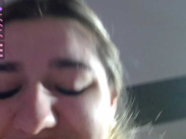 Be1lablush's BongaCams show and profile