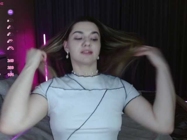 Be1lablush's BongaCams show and profile