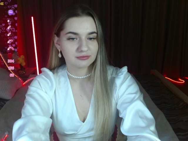Be1lablush's BongaCams show and profile