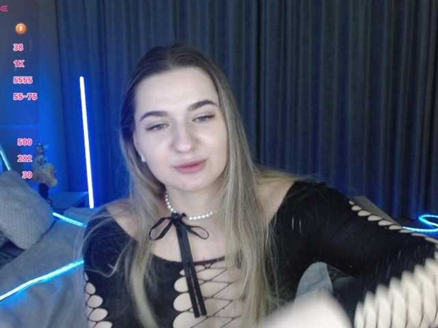 Be1lablush's BongaCams show and profile