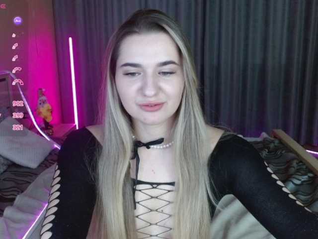 Be1lablush's BongaCams show and profile