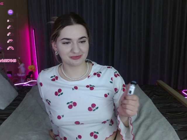 Be1lablush's BongaCams show and profile