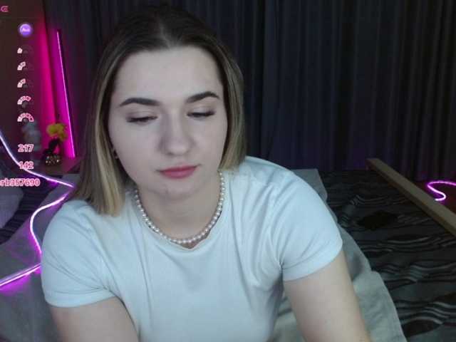 Be1lablush's BongaCams show and profile