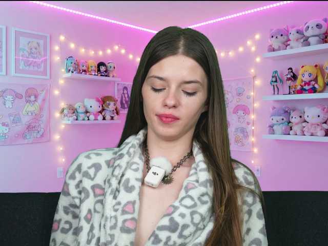 Sukie69's BongaCams show and profile