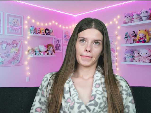 Sukie69's BongaCams show and profile