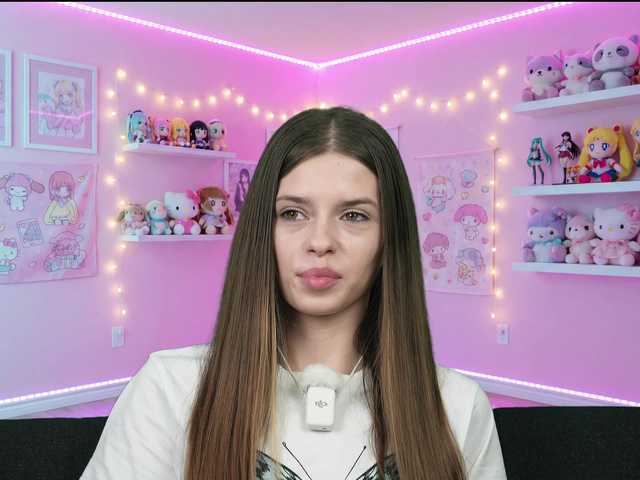 Sukie69's BongaCams show and profile