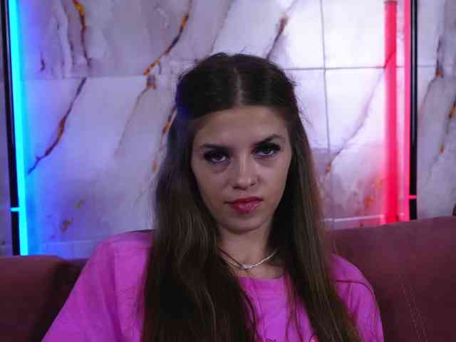 Sukie69 webcam