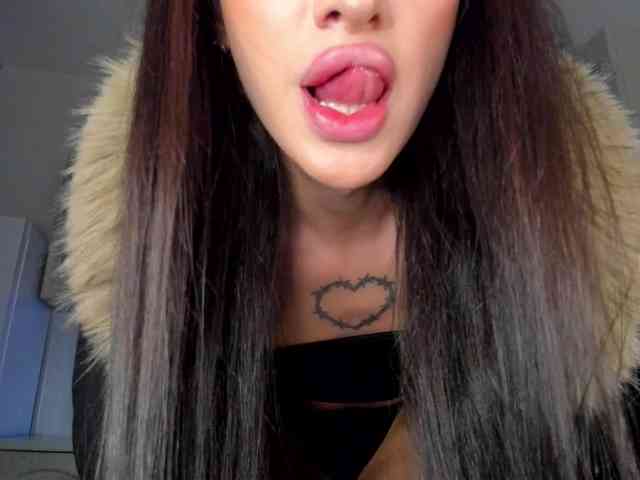 KimOberlin Live Webcam on BongaCams