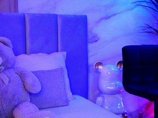 ZaraCapri Porn Show