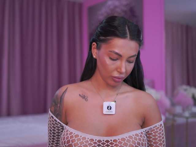 AishaaDevoe's BongaCams show and profile