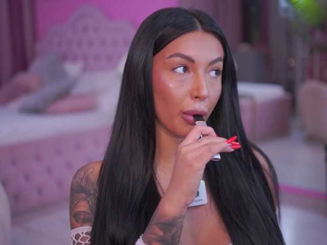 AishaaDevoe's BongaCams show and profile