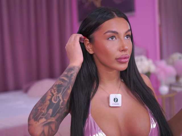 AishaaDevoe's BongaCams show and profile