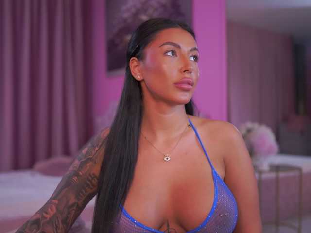 AishaaDevoe's BongaCams show and profile