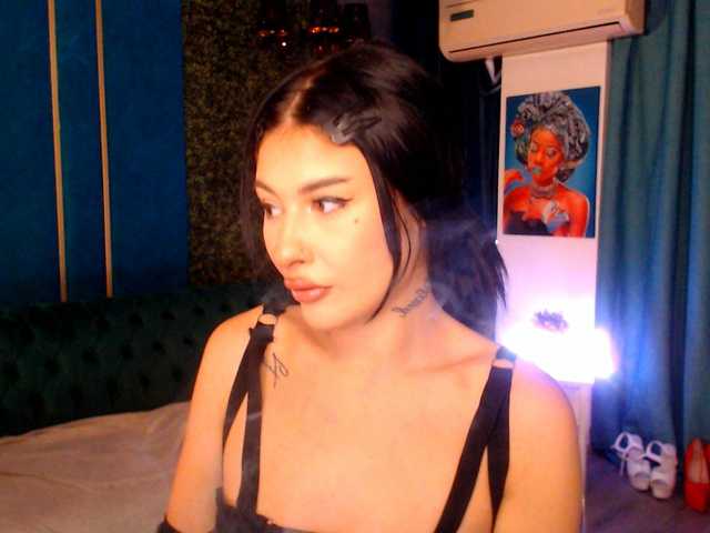 SuzanStacks from BongaCams