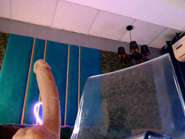 SuzanStacks webcam
