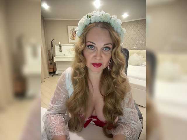 XxxSexyMilfxxX's BongaCams show and profile