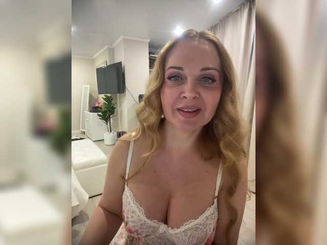 XxxSexyMilfxxX's BongaCams profile