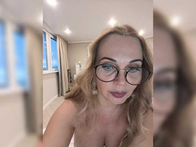 Sex chat gratuit in direct cu XxxSexyMilfxxX pe BongaCams