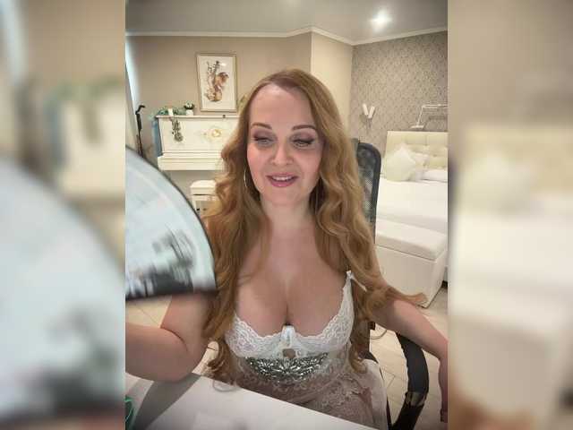 XxxSexyMilfxxX's BongaCams show and profile